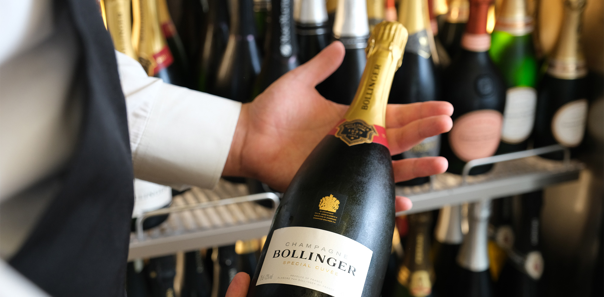 Bottiglia di Champagne selezionata al Ristorante La Taverna del Parc Hotel Du Lac